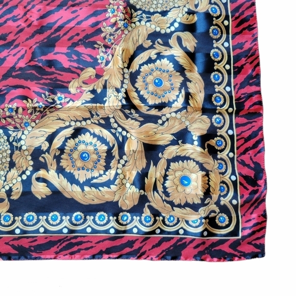 unknown Accessories - Gold Baroque Red Tiger Print Scarf